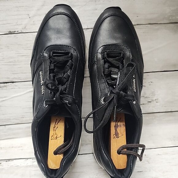 Michael Kors Allie Stride Trainer Smooth Leather Black Sneakers Women's 9.5M - Picture 3 of 11